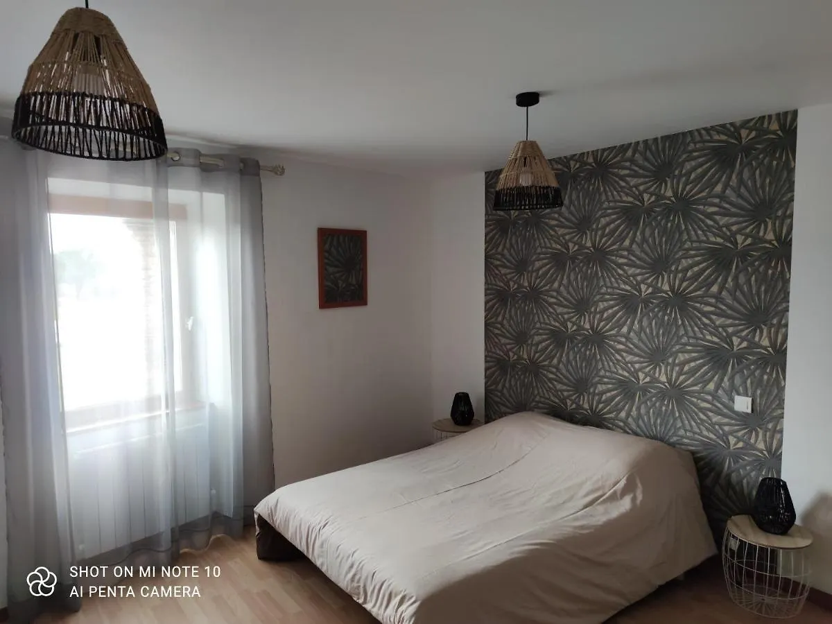 Les Gites De La Bouldoire Le Marronnier Rignac  Holiday home Rignac (Aveyron)